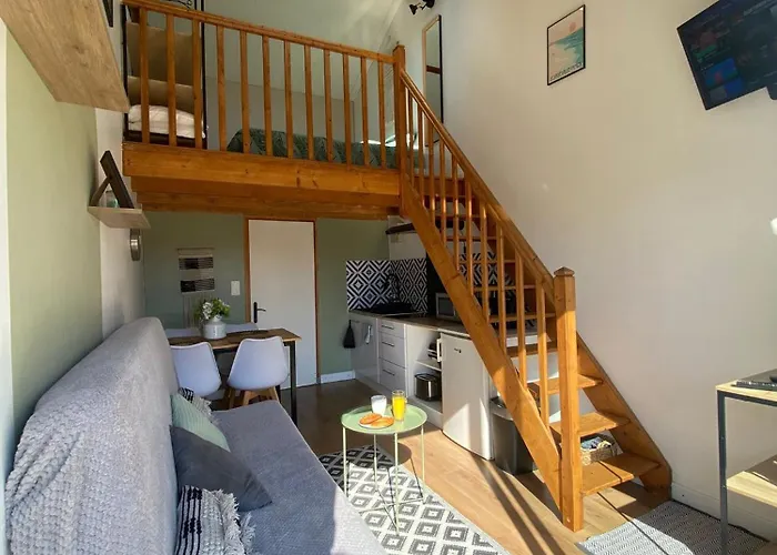 Studio Lumineux Et Renove En Bord De Mer